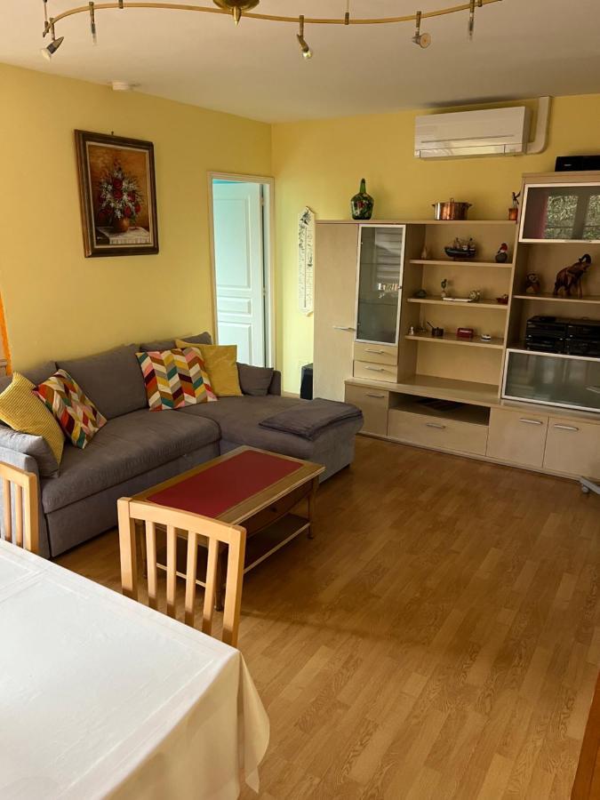 Logement Vic-Fezensac Exterior foto